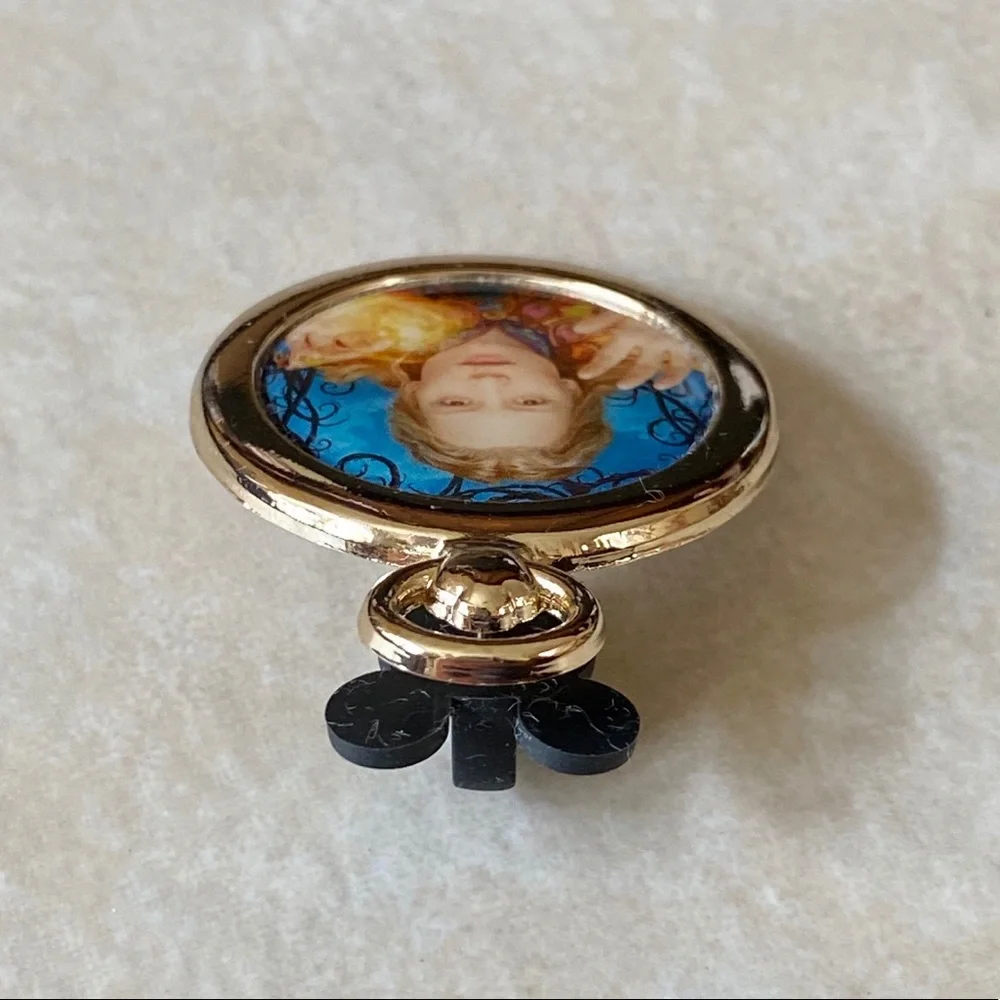 Disney Alice Through The Looking Glass Pin